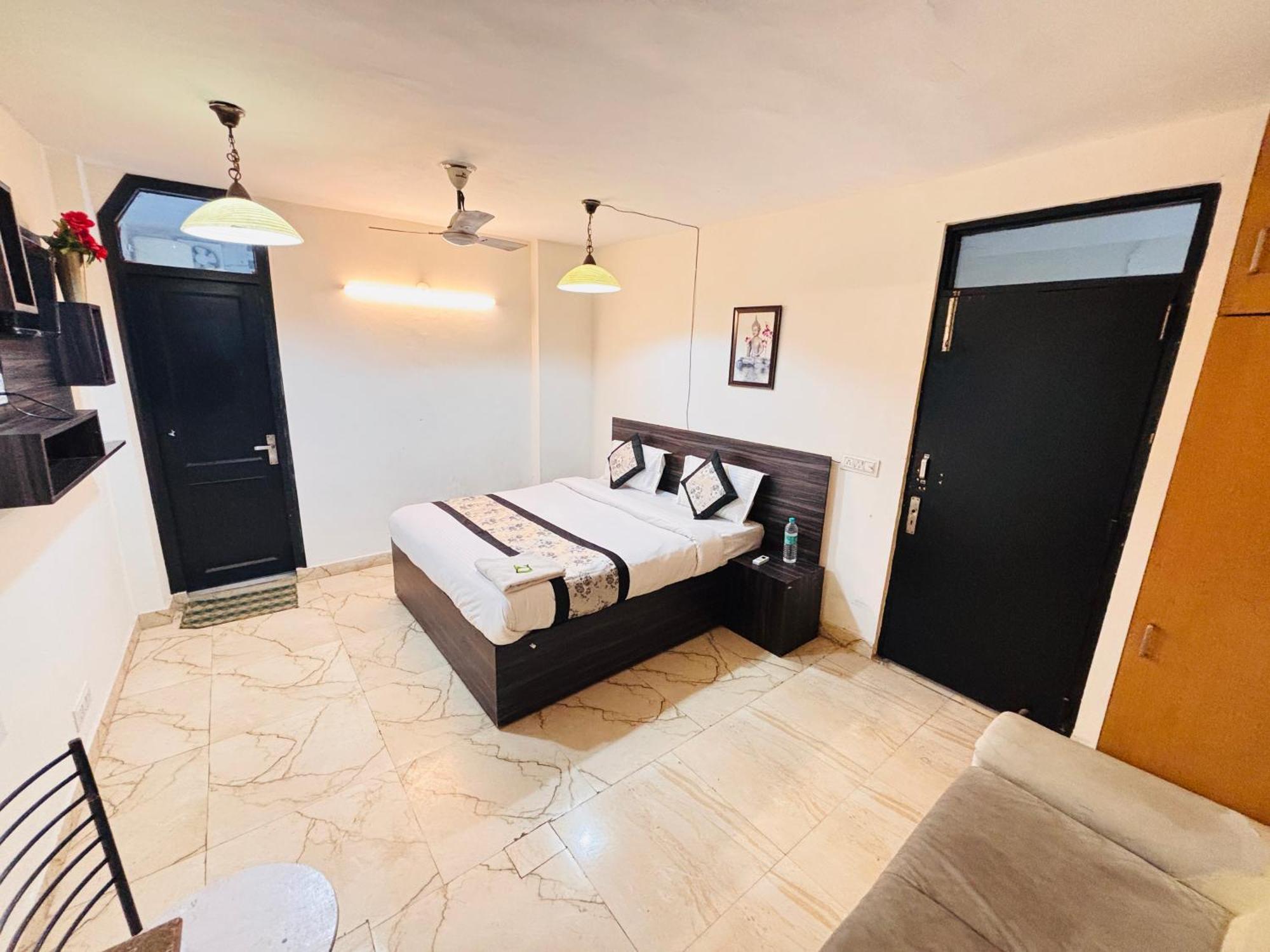 Hauz Khas Villa Yeni Delhi Dış mekan fotoğraf